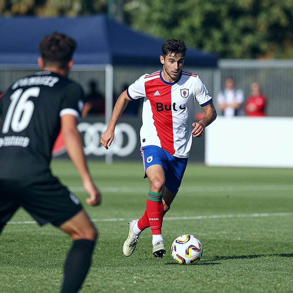 The 83rd-Minute Boy: Three Generations of Weight and a Rising Number in PSV's Ledger The 83rd-Minute Boy: Three Generations of Weight and a Rising Number in PSV's Ledger