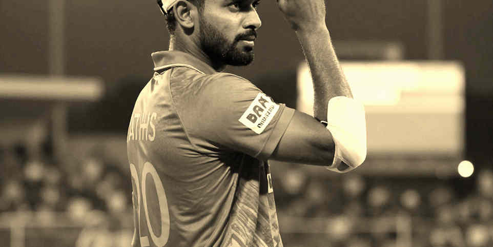 শারজার নিঃশব্দ রাত, ডিউ-লেজার ও তিনটি সংখ্যা: টি-টোয়েন্টির মোমেন্টাম আসলে কোথায় মাপা হয় শারজার নিঃশব্দ রাত, ডিউ-লেজার ও তিনটি সংখ্যা: টি-টোয়েন্টির মোমেন্টাম আসলে কোথায় মাপা হয়