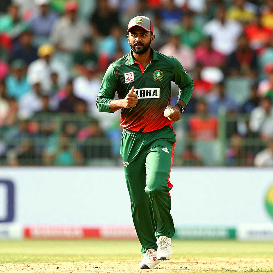 ট্রফি ওঠার আগেই টোকেন বিক্রি: ক্রিকেটের আবেগ যখন লেজারে ঢোকে ট্রফি ওঠার আগেই টোকেন বিক্রি: ক্রিকেটের আবেগ যখন লেজারে ঢোকে