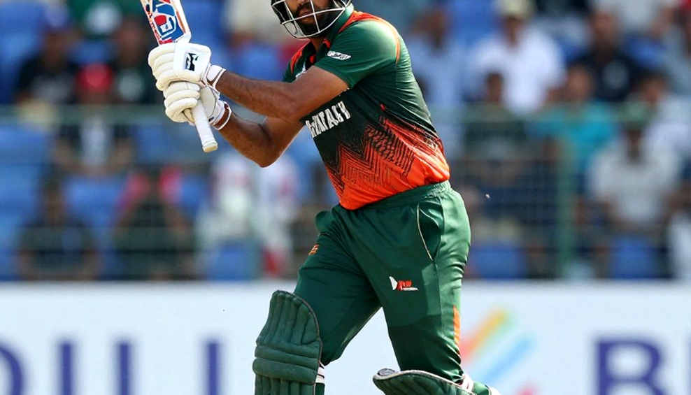 আলো স্বল্পতায় খেলা বন্ধ, ১০৬ রানের লিডে বাংলাদেশ