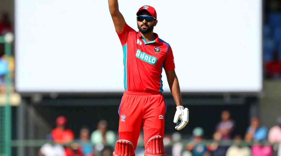তিন ম্যাচ, ২৪৪ রান, দুই বছরের চুক্তি: কাউন্টি ক্রিকেটের ঋণব্যবস্থা যেভাবে একটি ক্যারিয়ার বাঁচিয়ে দিল