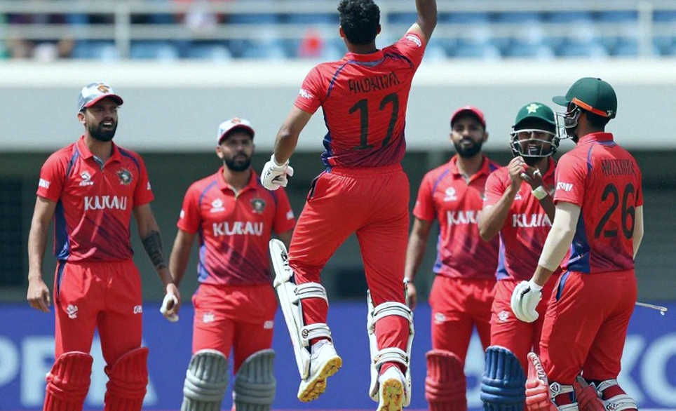 টস হারানোর পর অস্ট্রেলিয়ার আসল প্রশ্ন: লিচফিল্ড ফিরলেন, কিন্তু ম্যাকগ্রা কোথায়?