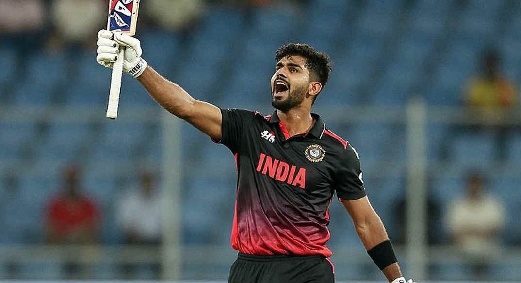 ডট বলের অর্থনীতি: এশিয়ার পাওয়ারপ্লে উৎসব এবং মাঝের ওভারের নীরব ঘাটতি