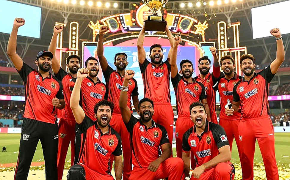 আন্ডার-১৯ থেকে ফার্স্ট ক্লাস: বাংলাদেশের তরুণ স্পিনারদের হারিয়ে যাওয়া সেতু আন্ডার-১৯ থেকে ফার্স্ট ক্লাস: বাংলাদেশের তরুণ স্পিনারদের হারিয়ে যাওয়া সেতু